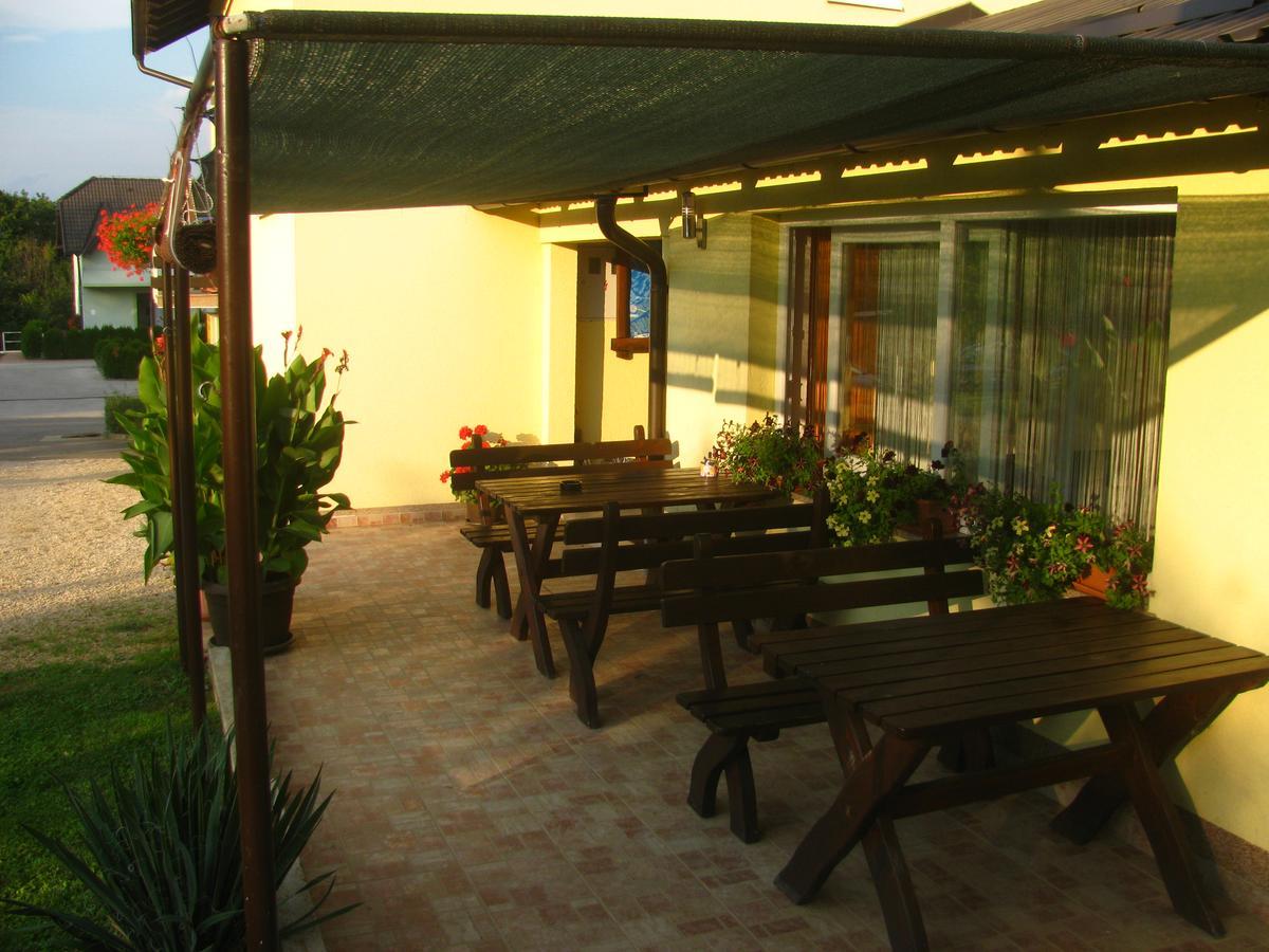 House Sekulic Hotel Grabovac Kültér fotó